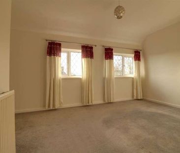 King George Crescent, Rushall, Walsall, WS4 - Photo 5