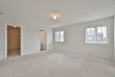 For Lease - 1417 Farrow Crescent, Innisfil, Ontario - Photo 3