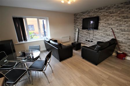 2 bedroom apartment to rent - Photo 3