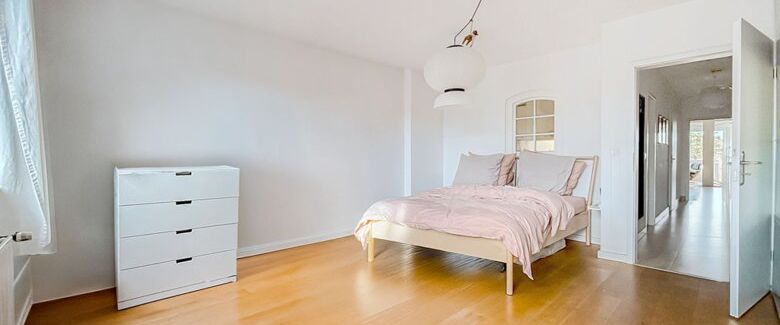 Hochwertige 2-Zimmer-Wohnung mit Wintergarten im begehrten Viertel - Photo 1