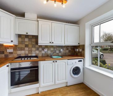 2 bedroom terraced house to rent - Photo 3