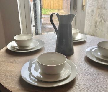 Room 1, Laura Street, Crewe, CW2 - Photo 5