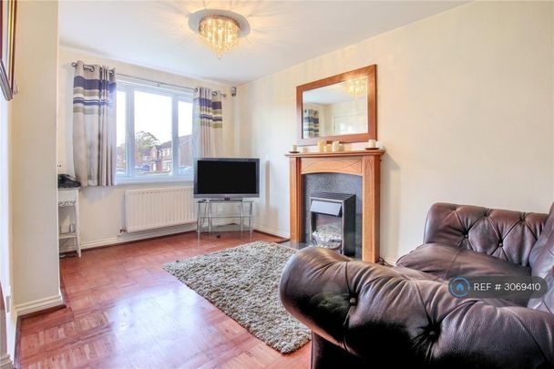 2 bedroom semi-detached house to rent - Photo 1