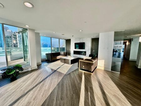 For Lease - 10 Yonge Street Unit# 3404, Toronto, Ontario - Photo 2