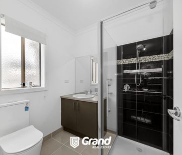 Stylish & Spacious Corner-Block Home with Exceptional Features - Photo 5