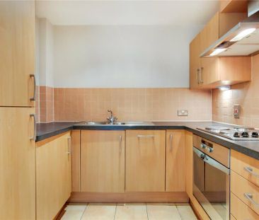 1 bedroom flat to rent - Photo 6