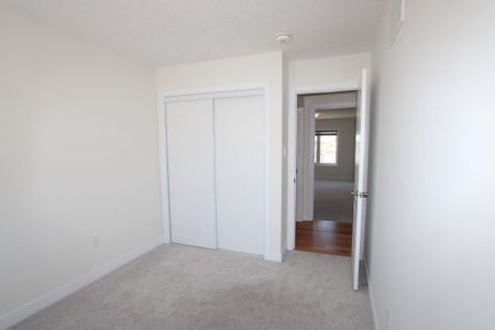 25 Baskett St- Lease - Photo 3