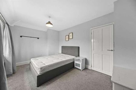 Greystone Mount, Leeds, LS15 - Photo 4