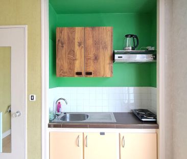 Location Appartement 1 pièce 21m² - Photo 2
