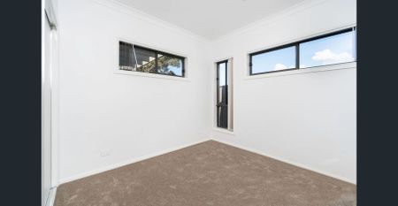 Modern 2-bedroom Villa in a Quiet, Convenient Location - Photo 2