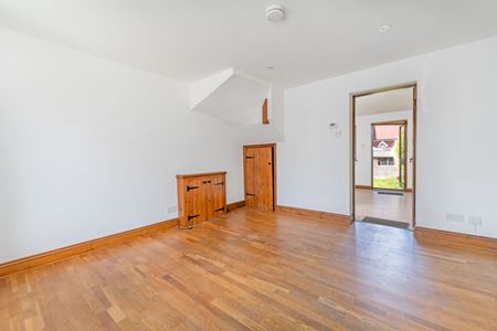 Station Road, CM24, Stansted - Photo 4