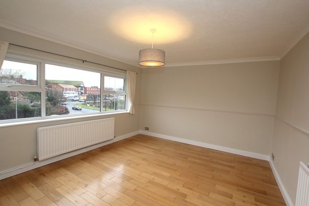 3 Bedroom Maisonette, Chester - Photo 1