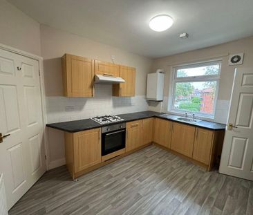 2 bed upper flat to rent in NE3 - Photo 3