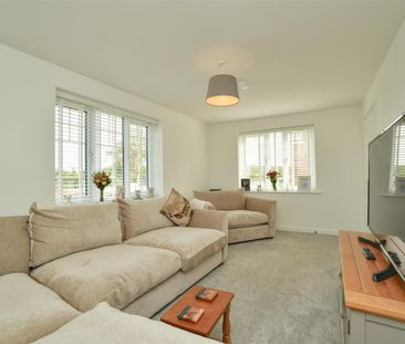 3 bedroom House To Let Total Size: 948 SQ FT - Photo 1