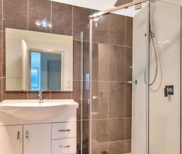 Contemporary Living - Photo 1