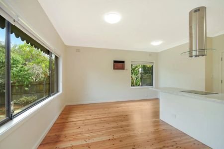 Family Home in Quiet Pocket - Photo 2