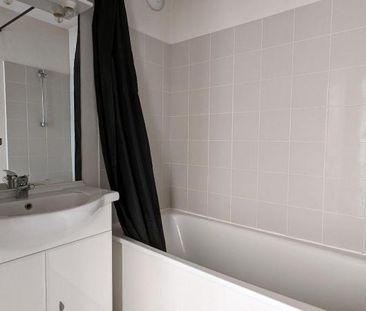 Location Appartement 2 pièces 40m² ROUEN 76000 - Photo 3