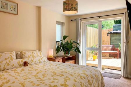 1 bedroom detached house to rent - Photo 4