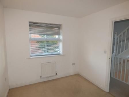 3 bedroom townhouse to rent - Photo 4