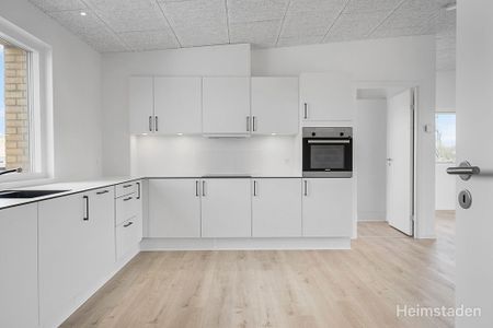 Ny og moderne Rækkehus ved jorden - i hjertet af Holstebro, tæt på indkøb og kultur. - Foto 3