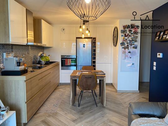 Location Appartement 3 pièces 58m² THONON LES BAINS 74200 - Photo 1