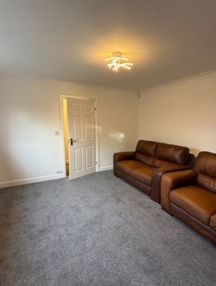 2 bed Apartment - To Let - Photo 1