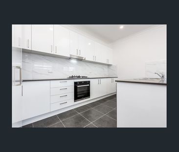 NEAR DUPLEX IN CAMERON GROVE ESTATE - Photo 2