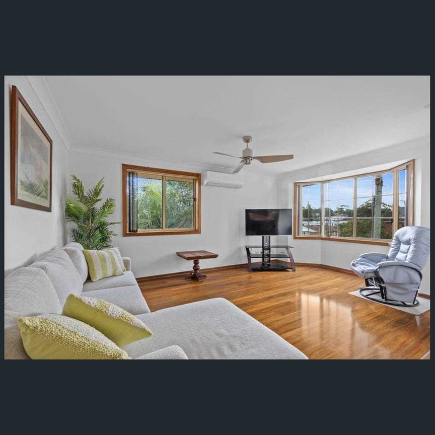 Modern Villa Style Home - Photo 1