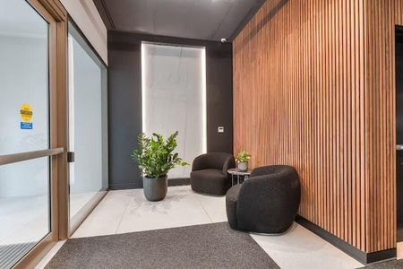 Laurence Condo Rentals in Old Montreal - Photo 5