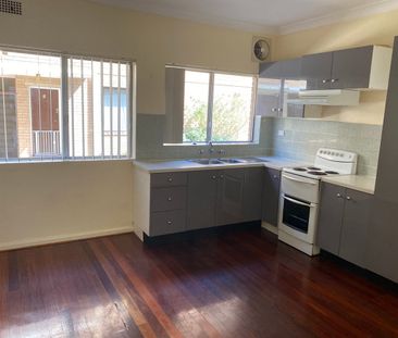 Ground Floor Unit - Photo 1