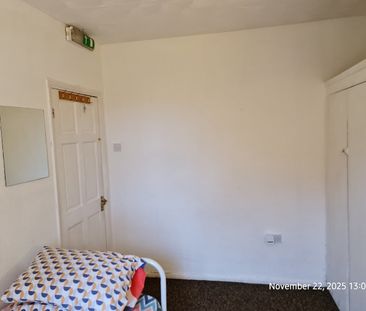 Room in a Shared House, Marsh Road, LU3 - Photo 1