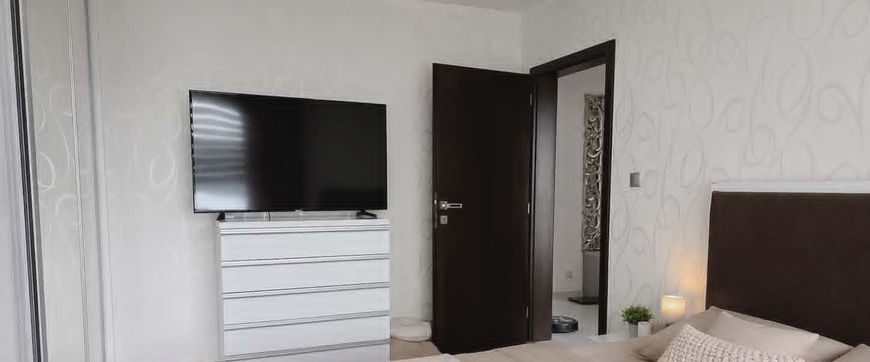 Prenájom 3 izbového zrekonštruovaného zariadeného bytu 74,81 m2 ŠLN Brezno - Photo 1