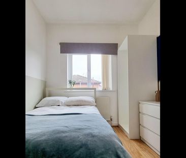5 Bed End Terrace, Liberty Street, L15 - Photo 1