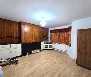 Greenbank Avenue, Wembley, HA0 - Photo 3