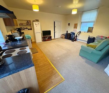 1 bedroom ground floor flat to rent - Photo 1