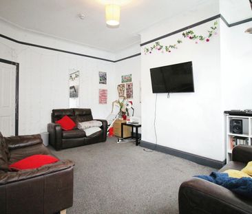 5 bedroom terraced house to rent - Photo 1