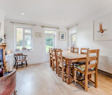 4 bedroom detached bungalow to rent - Photo 5