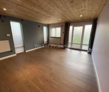 Parvet Avenue, Droylsden, M43 - Photo 2