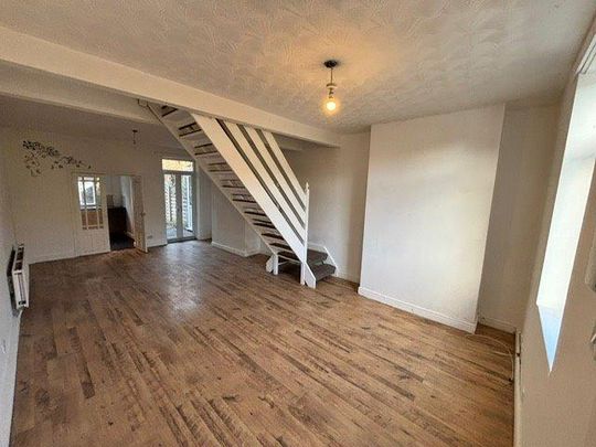 2 bedroom house to rent - Photo 1