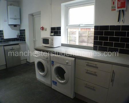 Ladybarn Lane, Manchester, M14 6NG - Photo 3