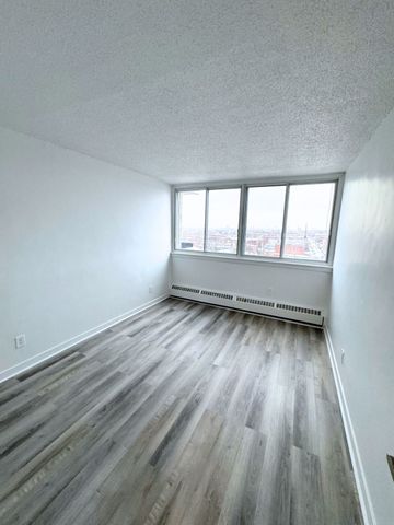 3.5 apartment – 7705 boul Acadie - Photo 2