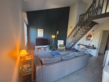 Location Appartement 4 pièces 81m² - Photo 2