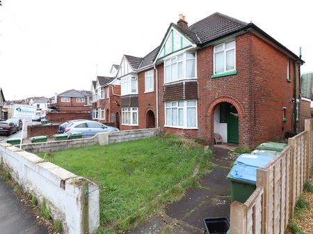 Portswood Avenue,Southampton - Photo 3