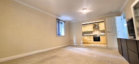 2 bedroom flat to rent - Photo 3