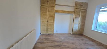 4 bedroom terraced house to rent - Photo 4