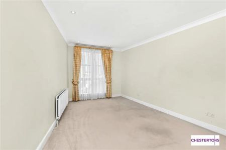 2 bedroom flat in Manbre Road - Photo 4