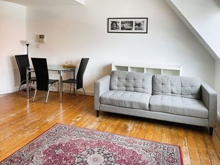 3 bedroom apartment to rent - Photo 3