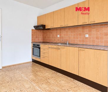 Pronájem bytu 2+1 77 m² - Photo 1