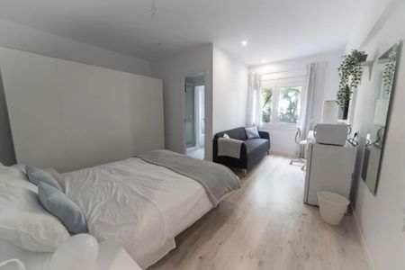 Carrer de la Mineria, Barcelona, Catalonia 08038 - Photo 2