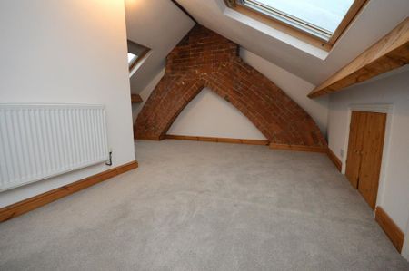 3 bedroom terraced house to rent - Photo 5